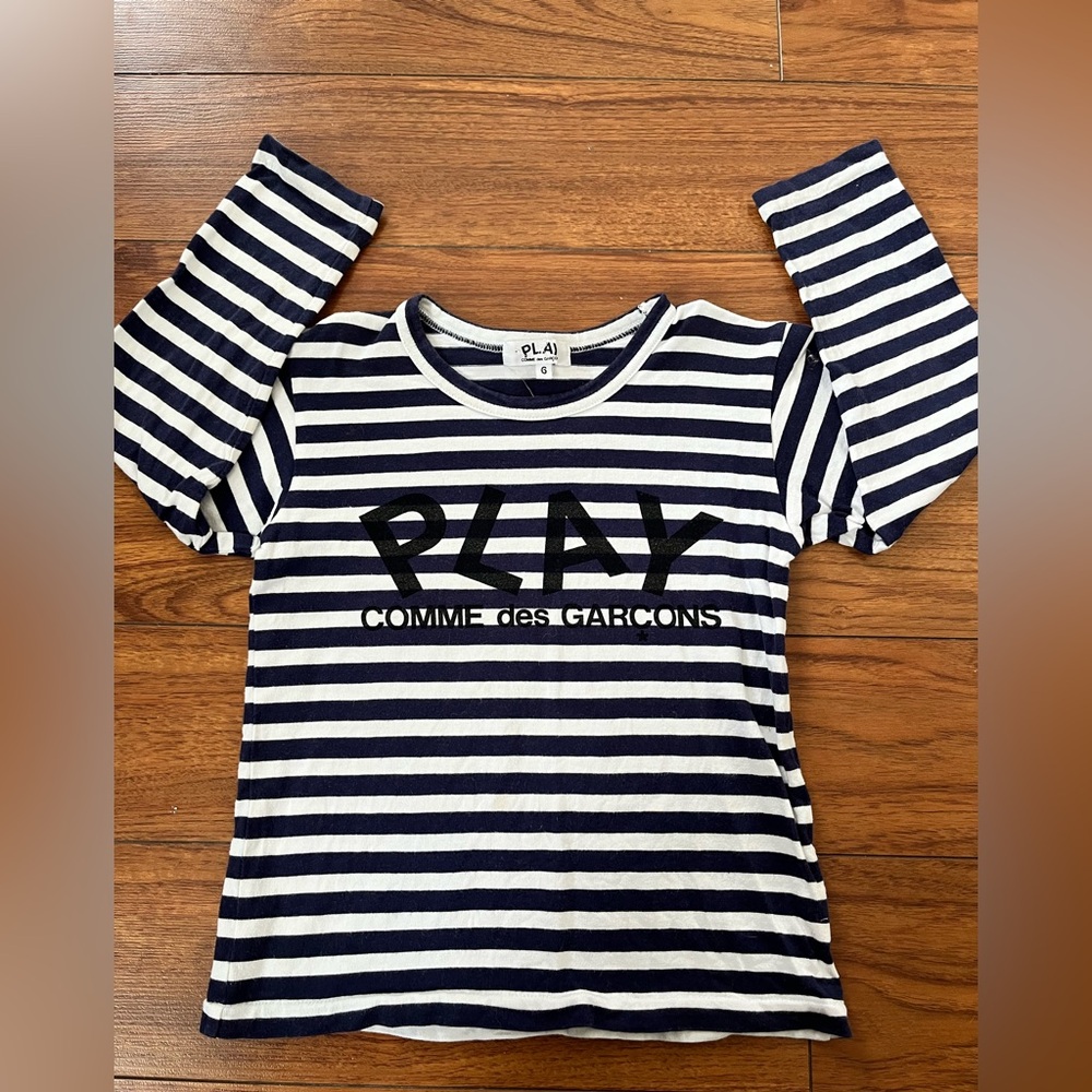 Play Comme des Garcons Kids Long Sleeve Navy and White Kids Striped Tee